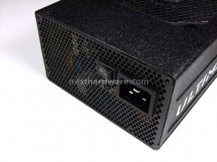 CoolerMaster UCP 900w 2. Visto da vicino 7