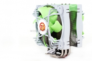 Prolimatech Super Mega, Thermaltake Jing, Thermalright Silver Arrow 6.Visto da vicino - Thermaltake Jing 1