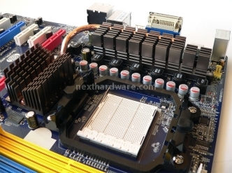 AMD Phenom II X4 810 e Sapphire 790GX 4. Sapphire 790GX - Socket e dissipatore 5