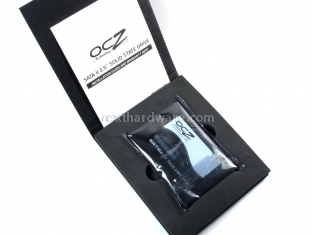 OCZ Vertex Limited Edition 100 GB 1. Box & Bundle 7