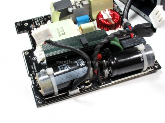 Antec High Current Pro 1200W : Anteprima Italiana 5. Interno: Componentistica & Layout (TOP) 4