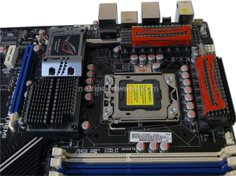 Asus Rampage II Extreme 2- Board layout 2