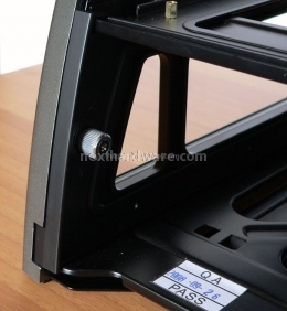 Antec Skeleton - Think Beyond the BOX 2. Mother Board Tray 4