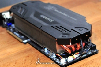 Online le prime immagini della GIGABYTE GTX 680 SuperOverclock   2