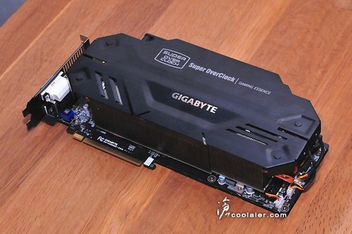 Online le prime immagini della GIGABYTE GTX 680 SuperOverclock   1