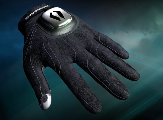 The Peregrine Gaming Glove disponibile in Italia dal mese di aprile.