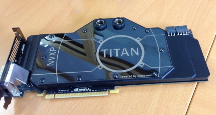 Alphacool lancia il waterblock NVXP Titan  1