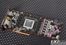 Rilasciate le prime immagini di una AMD R9 290X 6