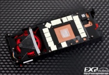 Rilasciate le prime immagini di una AMD R9 290X 4