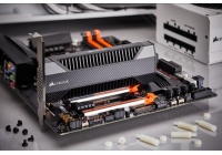 Adattatore integrato e performante dissipatore in alluminio per i nuovi SSD PCIe 3.0 x4.