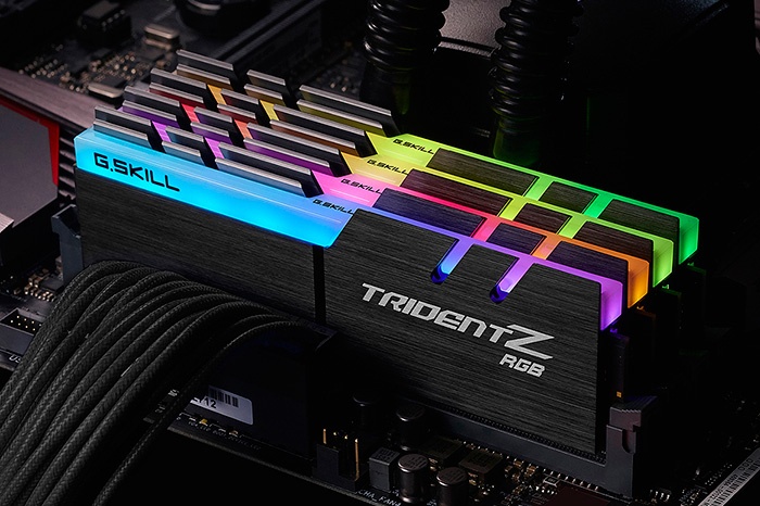 G.SKILL presenta le Trident Z RGB 4266MHz CL 17 1