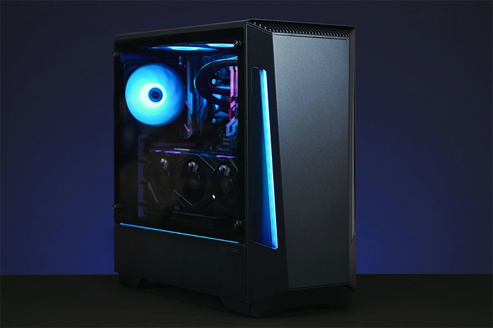 Phanteks introduce due nuovi case e neon ARGB 6