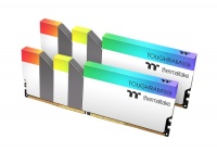 Disponibili in preordine le nuove DDR4 con dissipatori di colore bianco e frequenze di 3200 e 3600MHz.