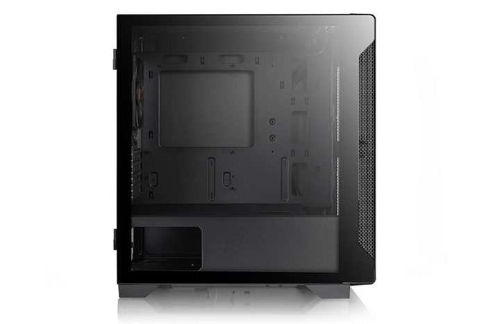 Thermaltake presenta il case S100 2