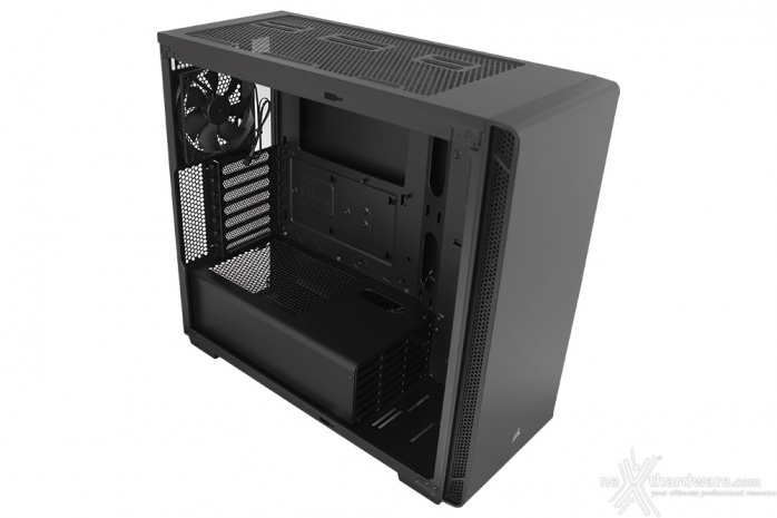 Corsair Carbide 270R 3. Interno 4