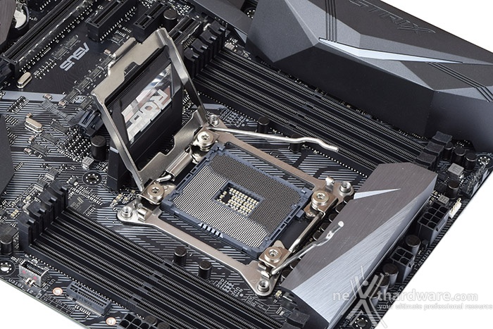 ASUS ROG STRIX X299-E GAMING 3. Vista da vicino 4