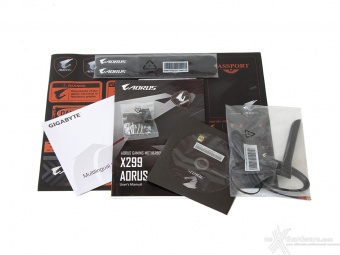 GIGABYTE X299 AORUS Gaming 9 2. Packaging & Bundle 6