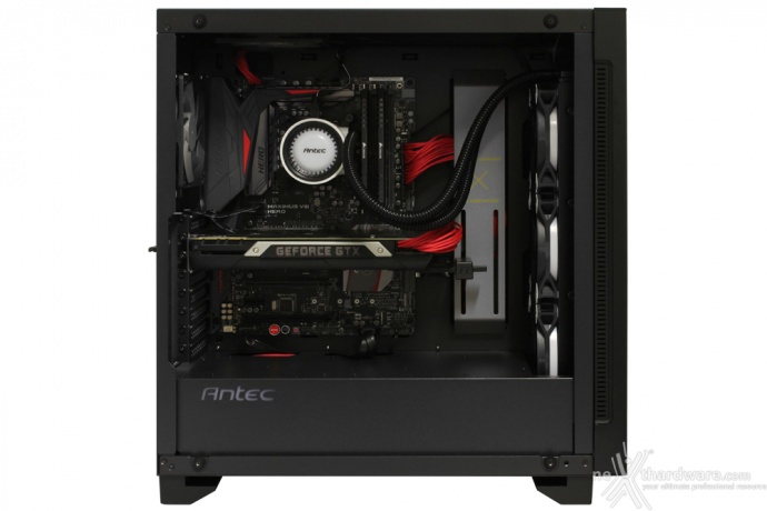 Antec P110 Luce 5. Installazione componenti 8