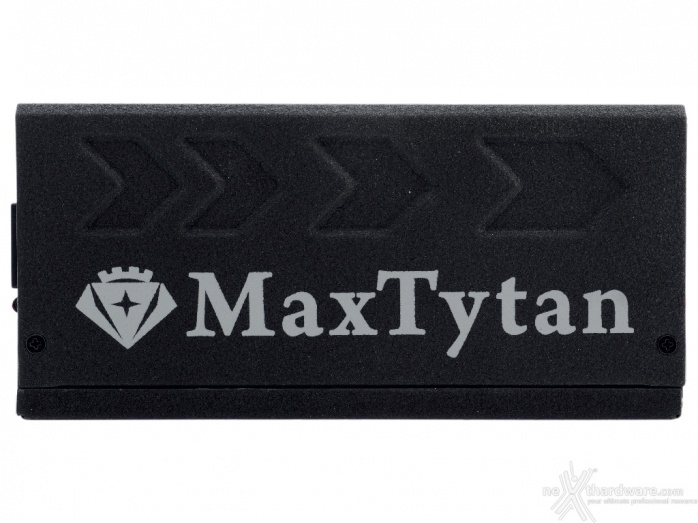 ENERMAX MaxTytan 800W 2. Visto da vicino 3