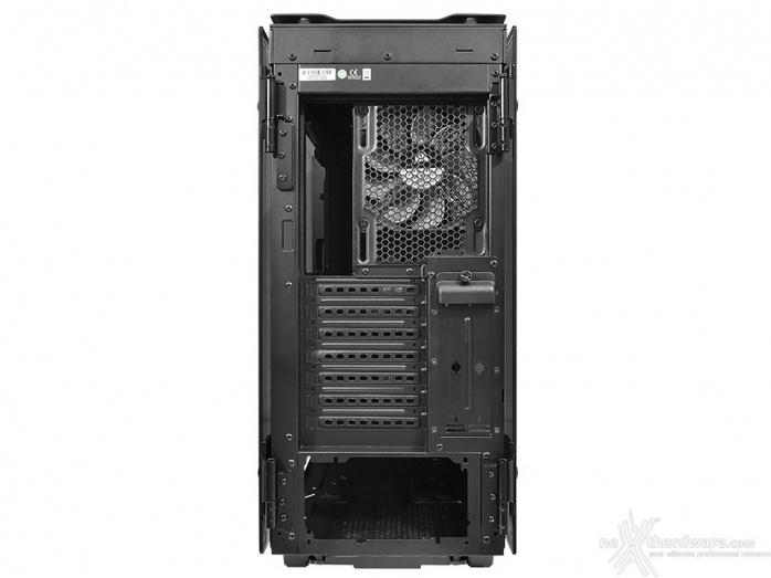 CORSAIR Obsidian 500D 2. Esterno - Parte prima 4