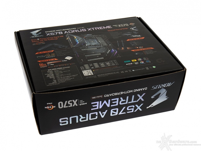 GIGABYTE X570 AORUS XTREME 1. Packaging & Bundle 2