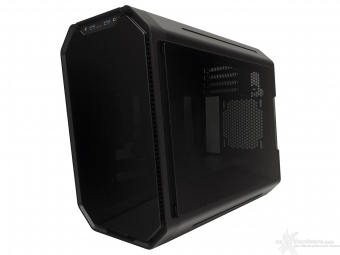 Antec Dark Cube 2. Esterno 6