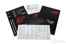 ASUS ROG MAXIMUS XIII EXTREME 2. Packaging & Bundle 5