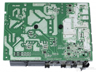 CORSAIR HX1500i 4. Componentistica & Layout - Parte prima 7