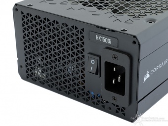 CORSAIR HX1500i 2. Visto da vicino 5