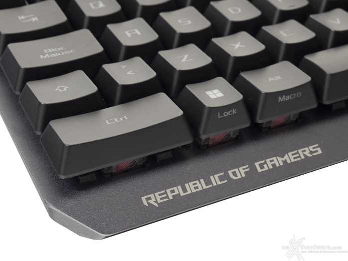 ASUS ROG Strix Scope RX TKL Wireless Deluxe 2. Vista da vicino - Parte prima 6