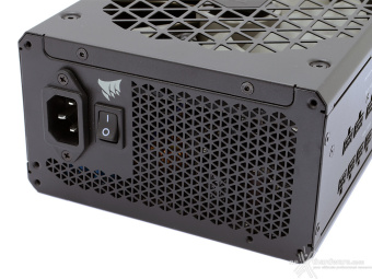 CORSAIR RM1200x SHIFT 2. Visto da vicino 6