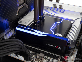 G.SKILL Trident Z5 RGB DDR5-7200 48GB 2. Illuminazione RGB 9