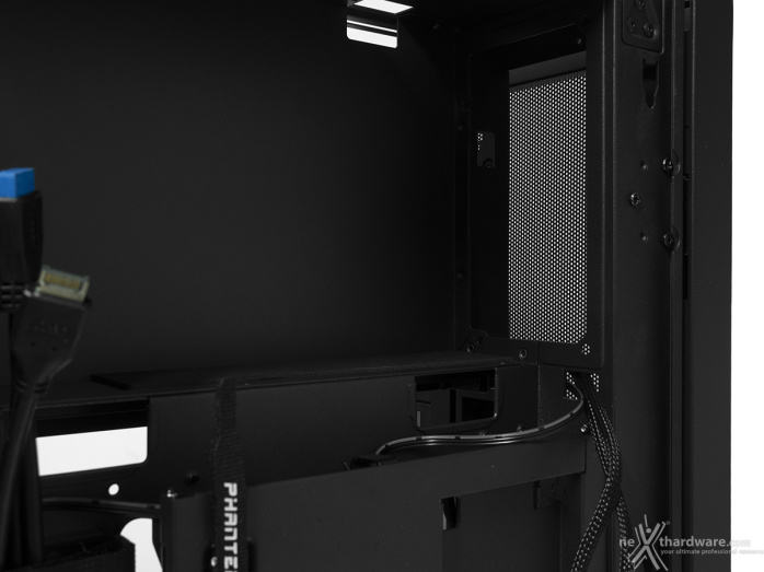 Phanteks NV7 3. Interno 22