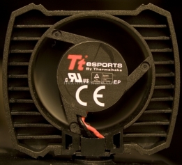 Thermaltake Challenger Pro 2. Vista da vicino 3