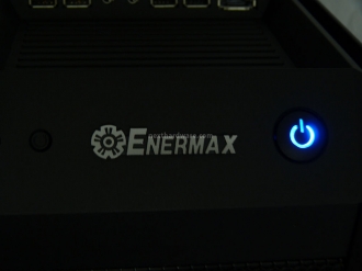 Enermax SpineRex 5. Ventole e LED 7