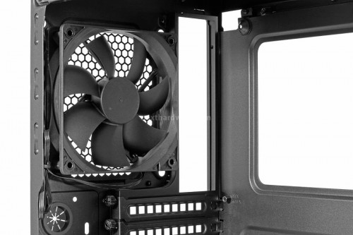 Corsair Carbide 400R 7. A closer look - Interno Seconda Parte 1