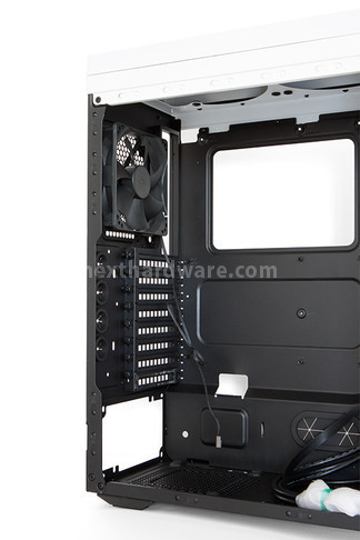 Corsair Carbide 500R 4. A closer look - Interno - Prima parte 7