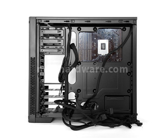 Corsair Carbide 300R 6. Montaggio componenti 4