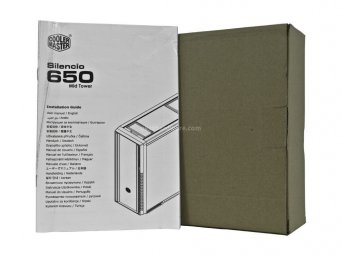 Cooler Master Silencio 650 1. Packaging & Bundle 5