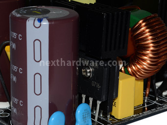 PC Power & Cooling Silencer Mk III 1200W 5. Componentistica & Layout - Parte 2 2