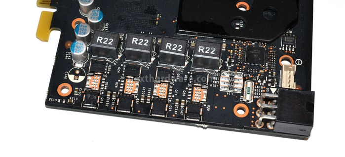 Zotac GeForce GTX 660 3. Uno sguardo al PCB 4