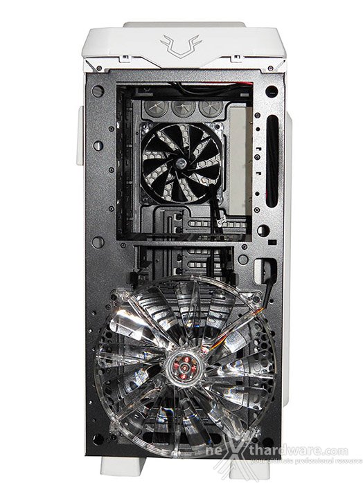 Thermaltake Armor Revo Gene Snow Edition 4. Esterno - Parte seconda 1