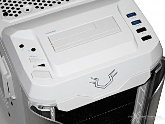 Thermaltake Armor Revo Gene Snow Edition 4. Esterno - Parte seconda 4