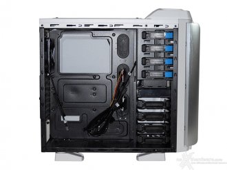 Thermaltake Armor Revo Gene Snow Edition 5. Interno 1