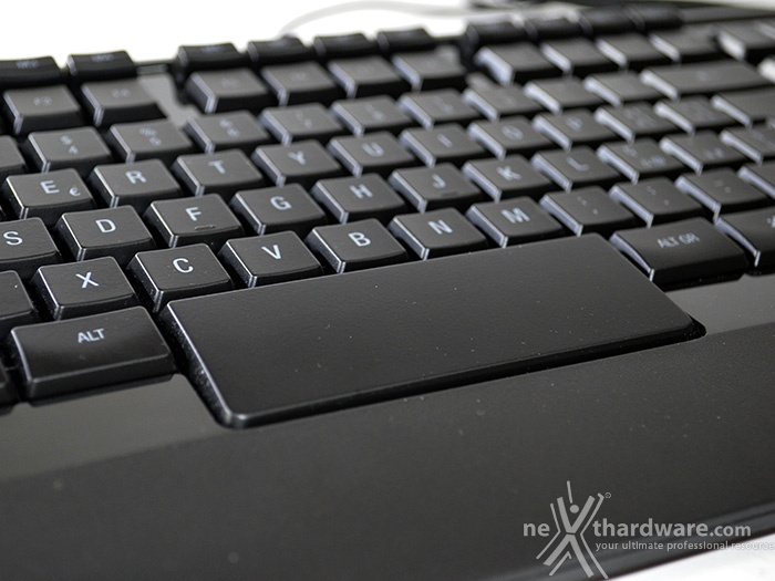 SteelSeries APEX Gaming Keyboard 3. Vista da vicino - Seconda parte 4