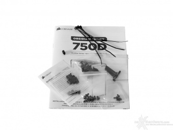 Corsair Obsidian 750D 1. Packaging & Bundle 8