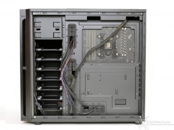 Antec P100 7. Montaggio componenti 4