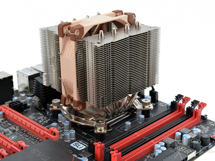 Noctua NH-U9S & NH-D9L 6. Montaggio 8