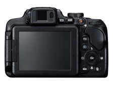 Nikon presenta tre nuove Coolpix superzoom 11